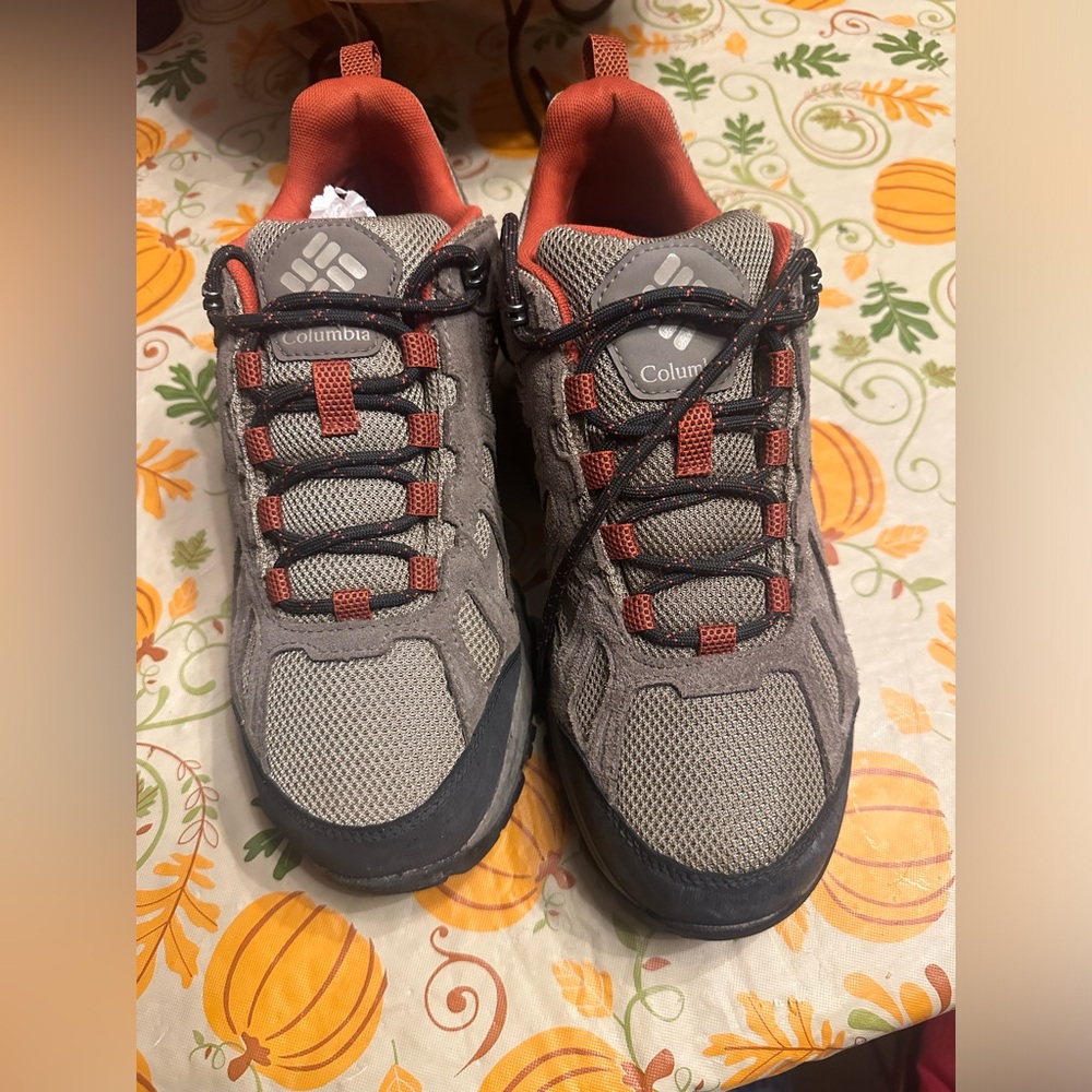 Men’s Columbia hiking sneaker